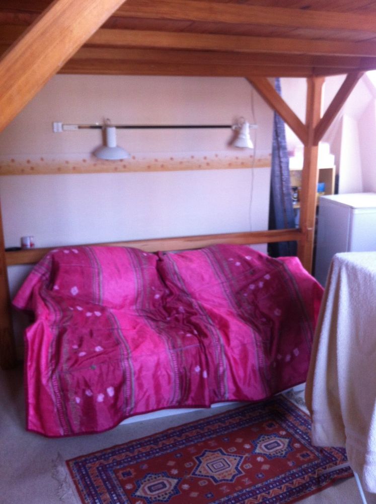 studio 550 € tout inclu chez l habitant en grande maison