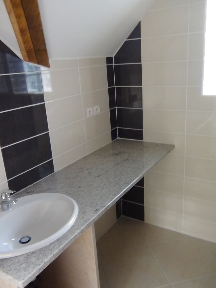 Particulier appartement de 57m² loi carrez