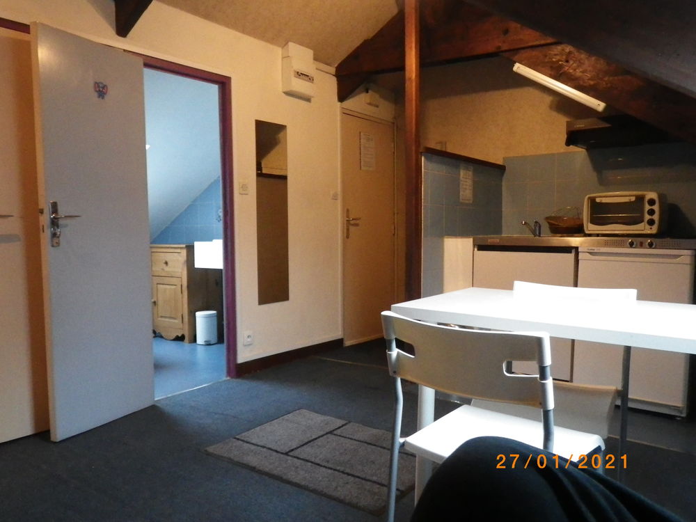 STUDIO Meublé équipé et indépendant