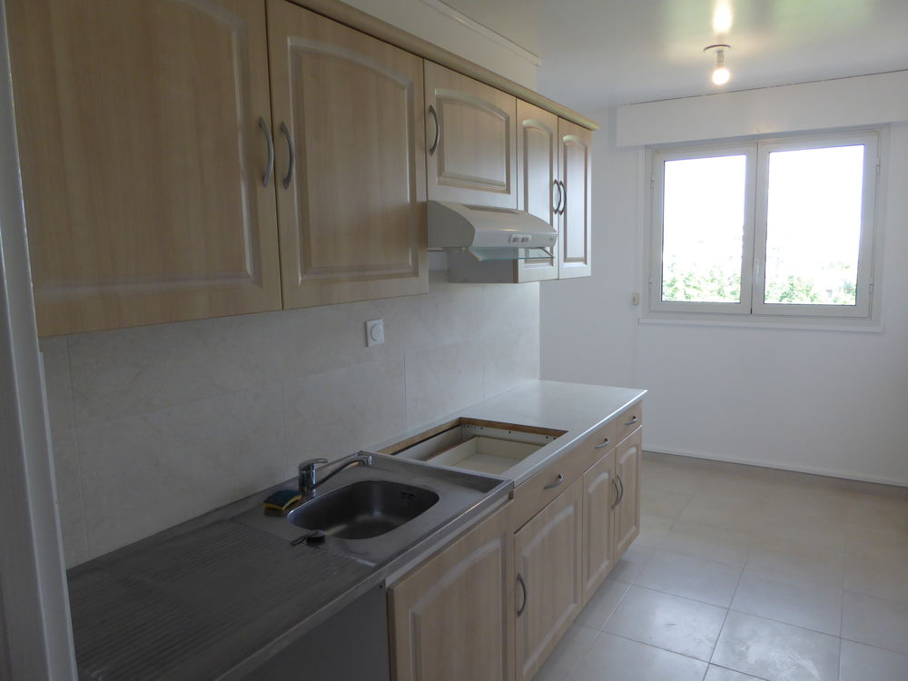 APPARTEMENT F2- 2 GRANDS BALCONS - VUE JARDIN - PARKING