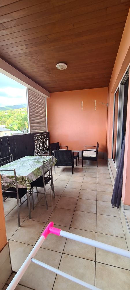 Apt F 3 meublé LA PLAINE SAINT PAUL