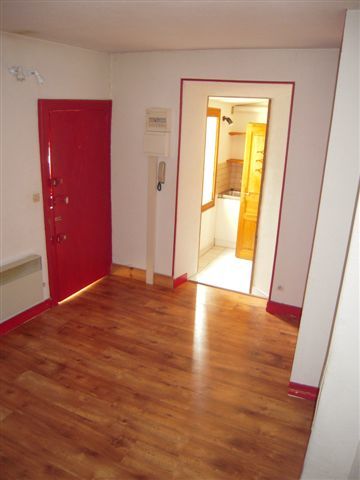 Studio Etudiant pas cher- Reims centre- rue Gambetta-