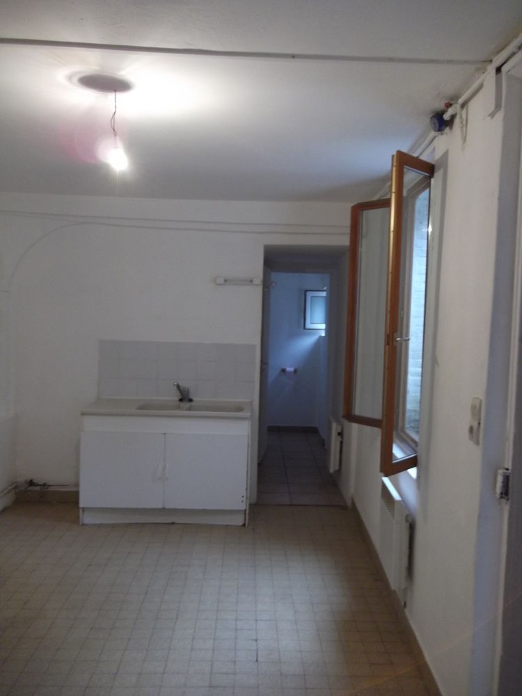 Maison F3 + jardin , atelier et cour à BREZOLLES 23Km Dreux
