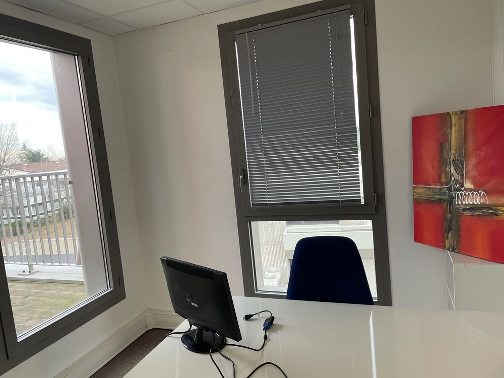 Bureaux neufs a francheville limite tassin- 10 mns LYON