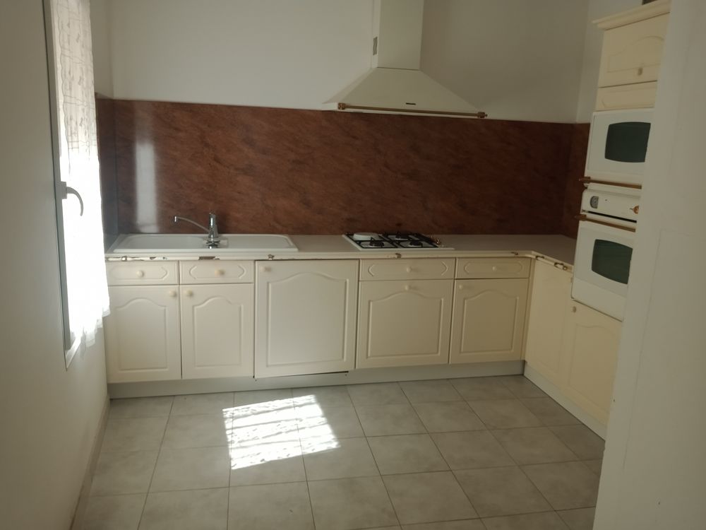 Appartement calme et ensoleillé en plein coeur de Bouzigues
