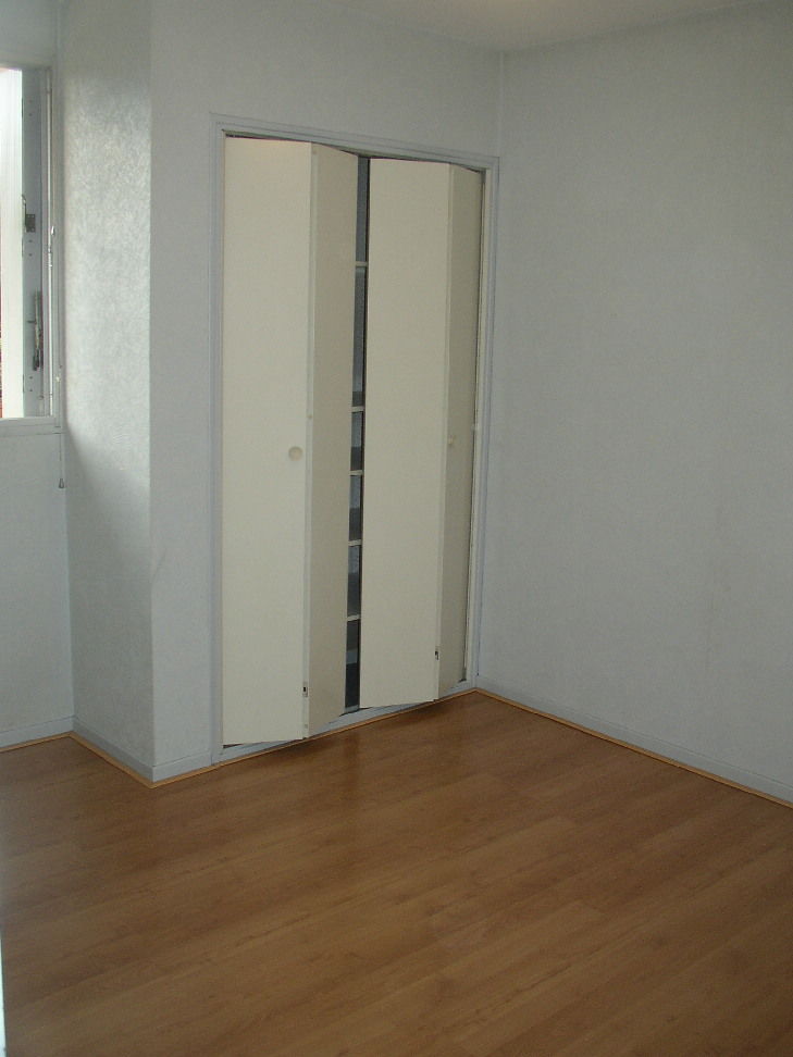 ARTIX 64170 Centre ville F5 +Parking privé +Espace vert