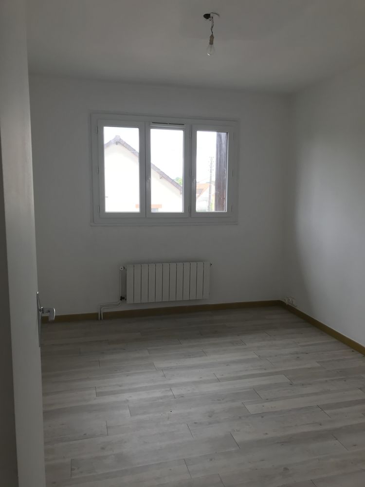APPARTEMENT DE 3 PIECES EN DUPLEX REFAIT A NEUF