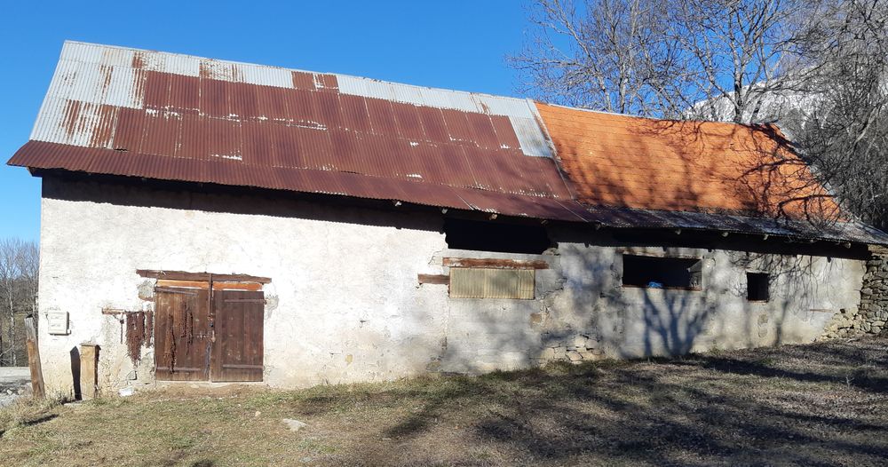 Ferme à restaurer, Alpes de haute Provence, MONTCLAR 04140