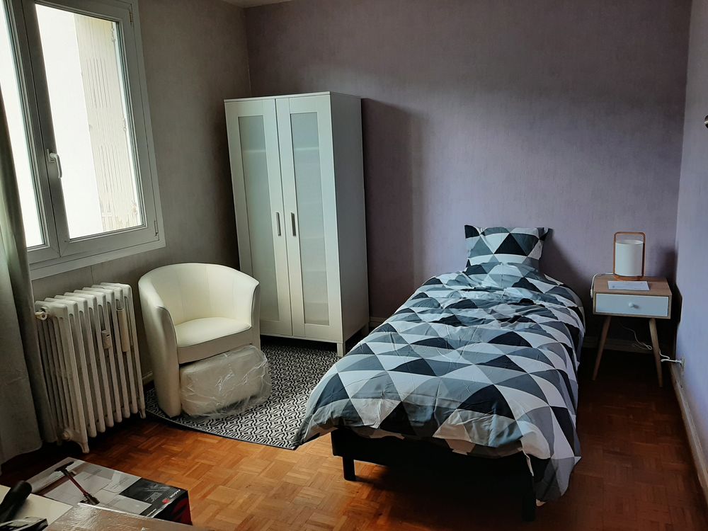 chambres meublées dans grand appartement .