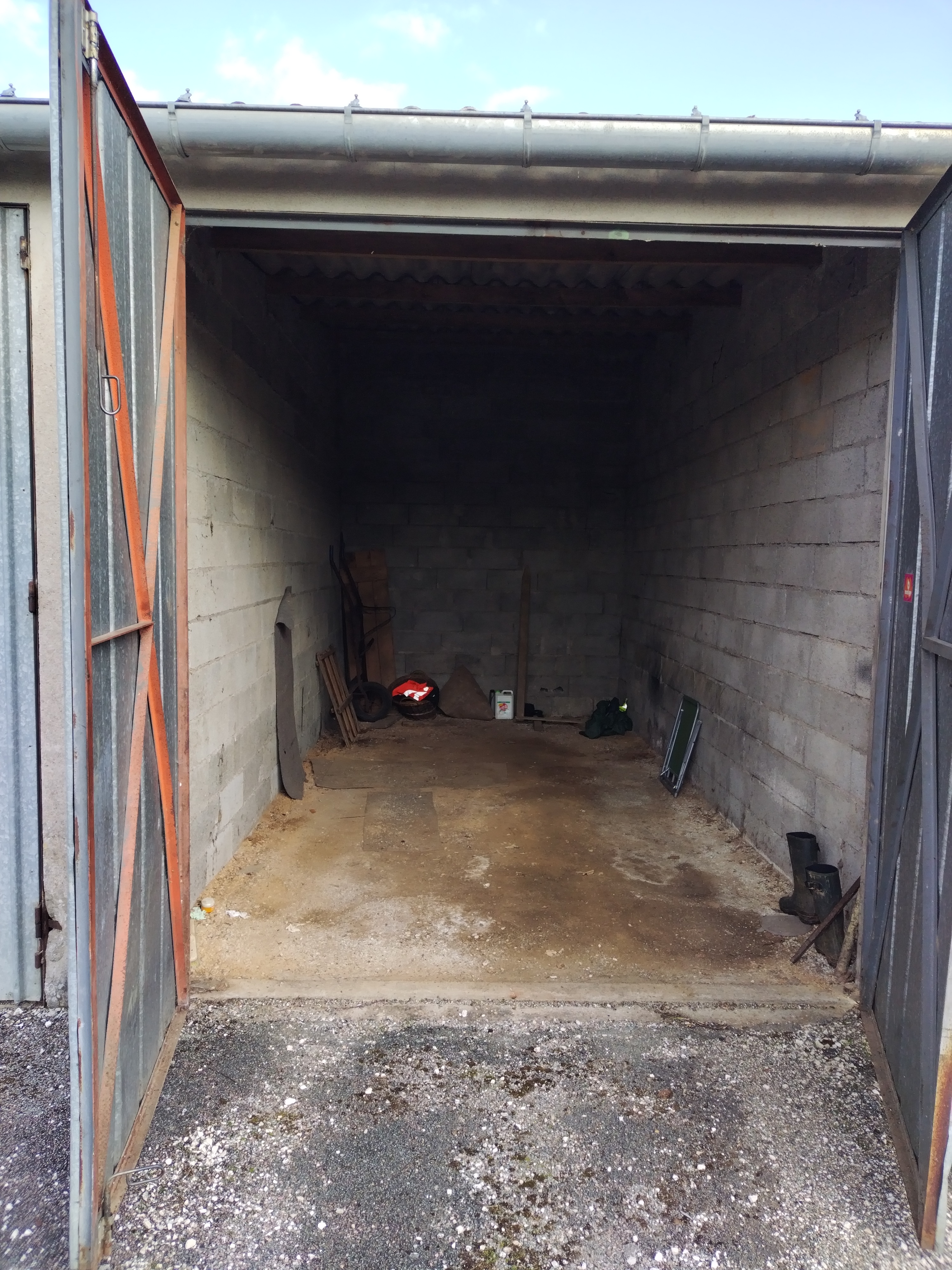 Maison et garage indépendant