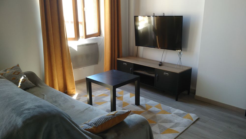 Très bel appartement meublé et totalement rénové