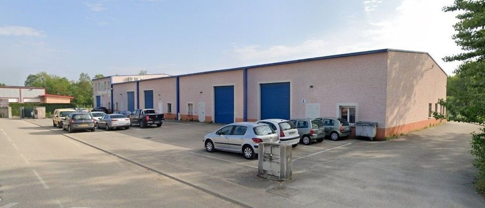 Atelier / Entrepôt / Garage Local à Saint Romain de Jalionas