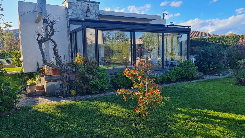 Villa contemporaine toit terrasse de plain-pied