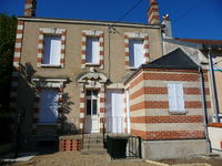 Maison avec cour et jardin dans le centre de Saint-Avertin  1240 Saint-Avertin (37550)