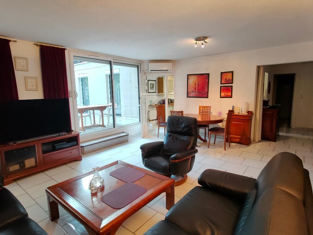 APPARTEMENT 102 m2 DANS PARC ARBORé