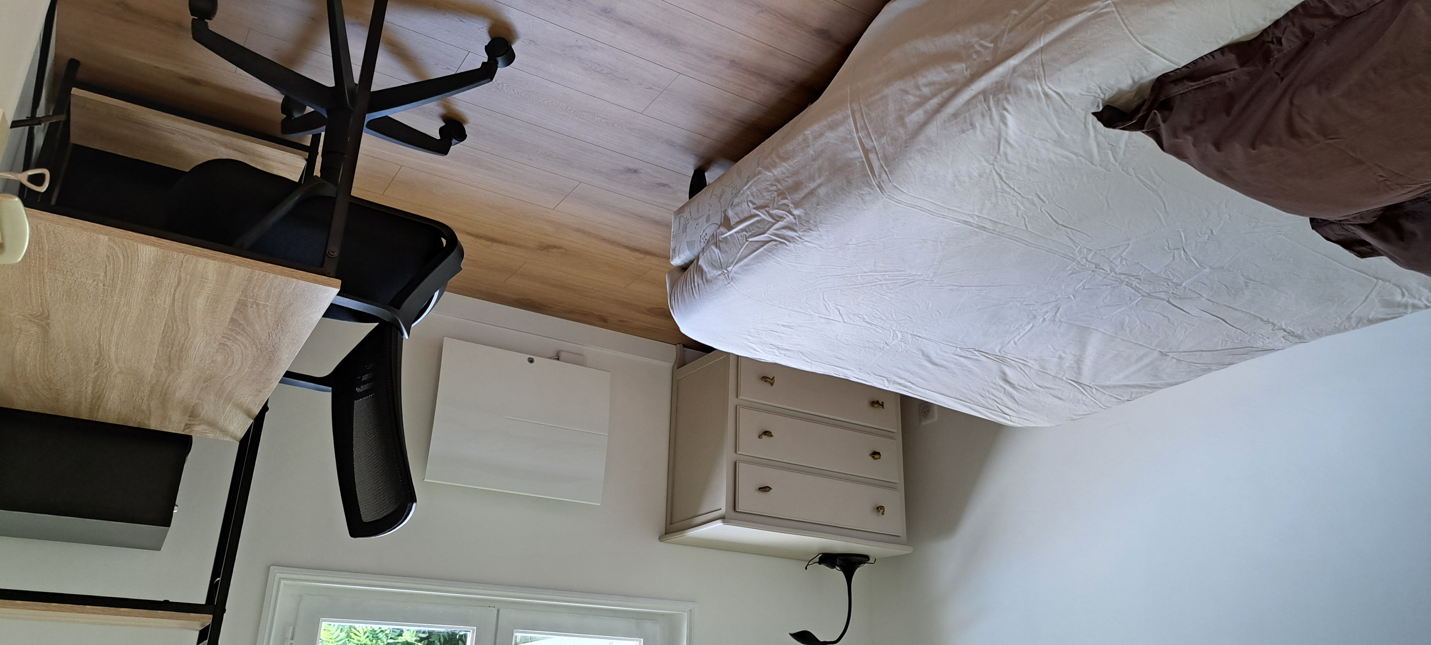 chambre dans une colocation étudiante entièrement équipée