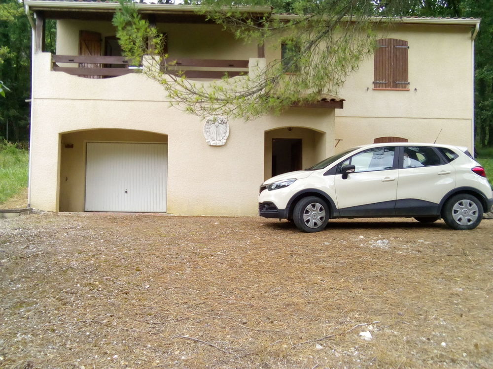 maison 4kms d'AGEN dans un petit bois de chenes