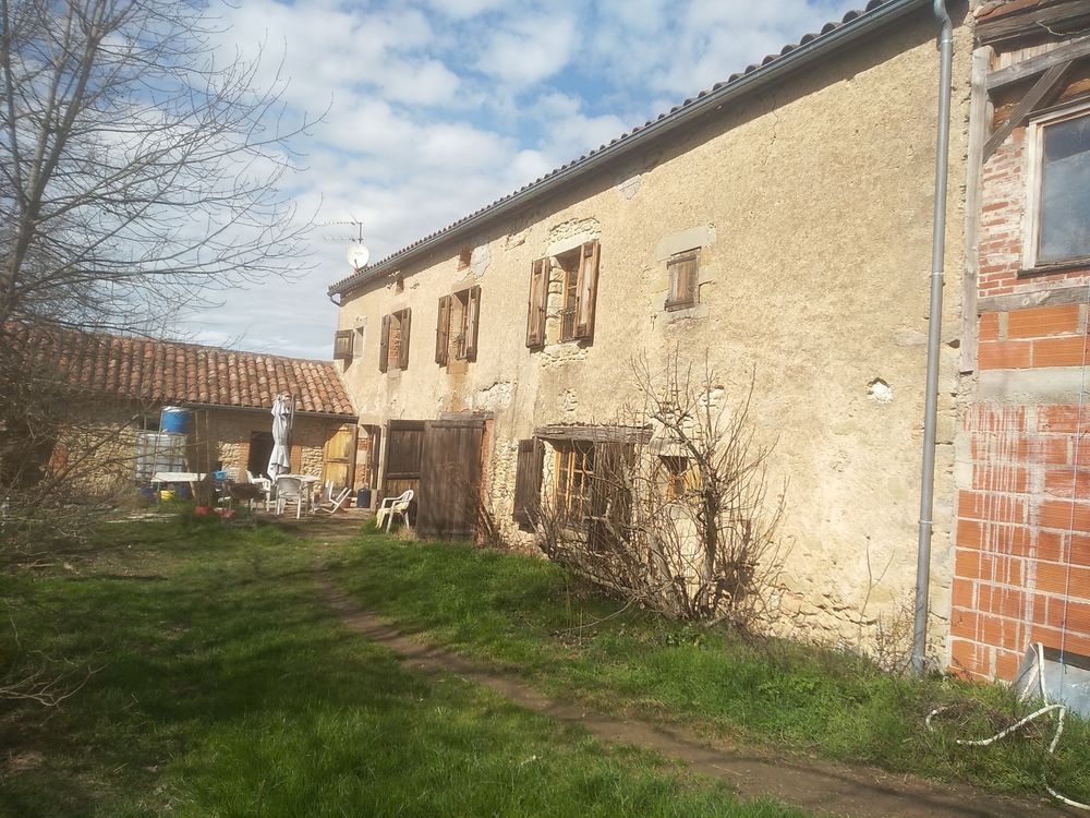 maison sur 6.5 hect de terrain