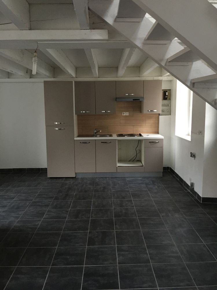 Maison 3 niveaux possibles bail mixte 900€
