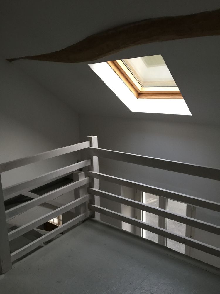 Maison 3 niveaux possibles bail mixte 900€
