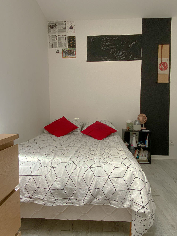 Chambre meublée