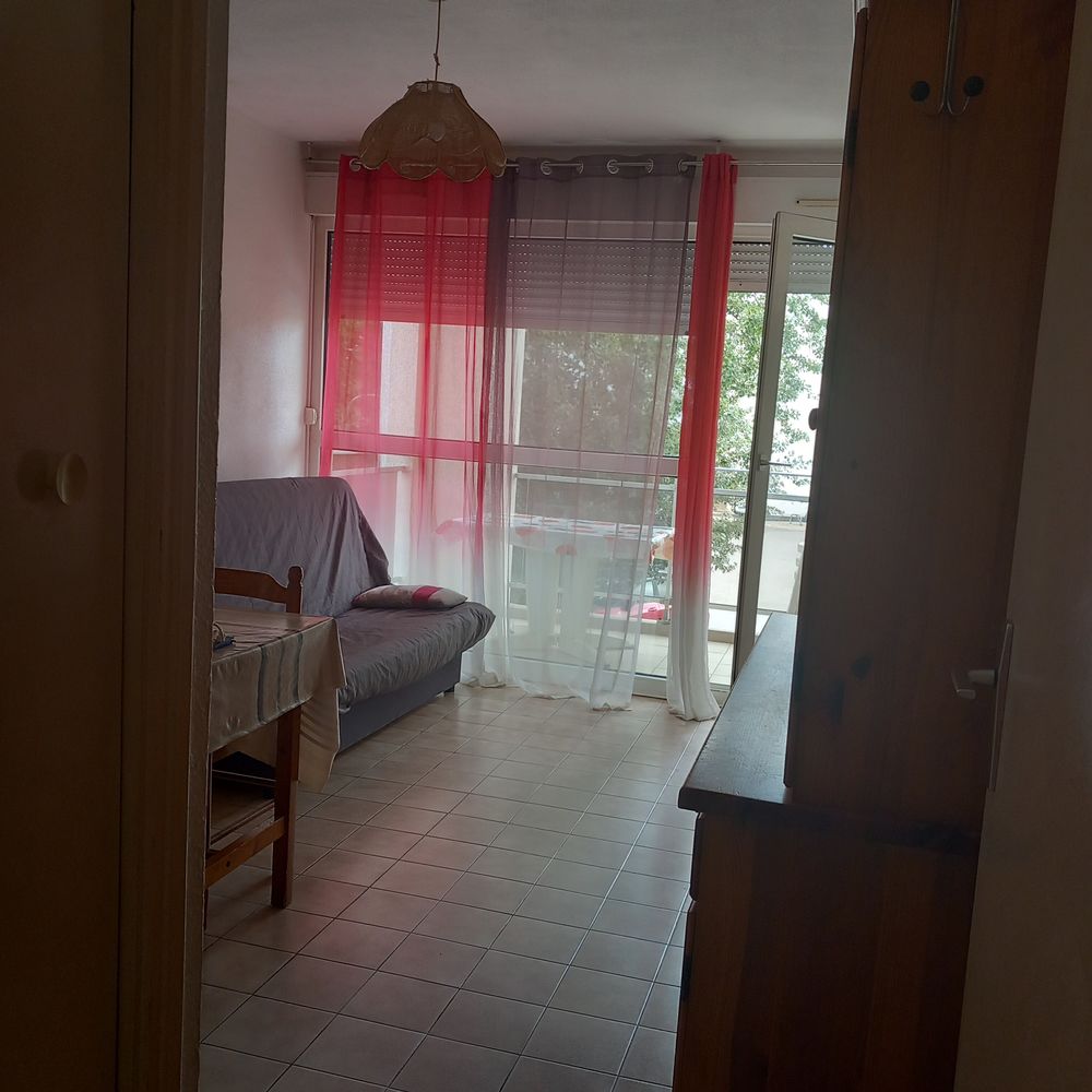 studio meublé vue parc arboré à 50 mètres plage