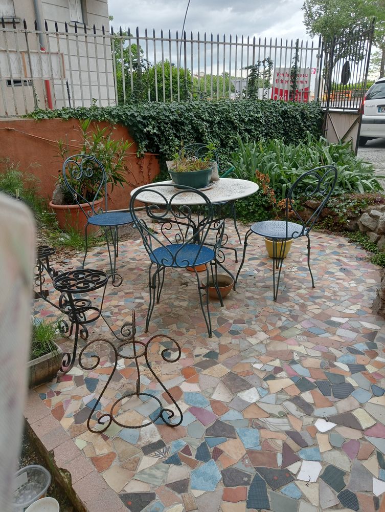 : maison de ville 4 niveaux bleue et rose 95m2 ROMANS
