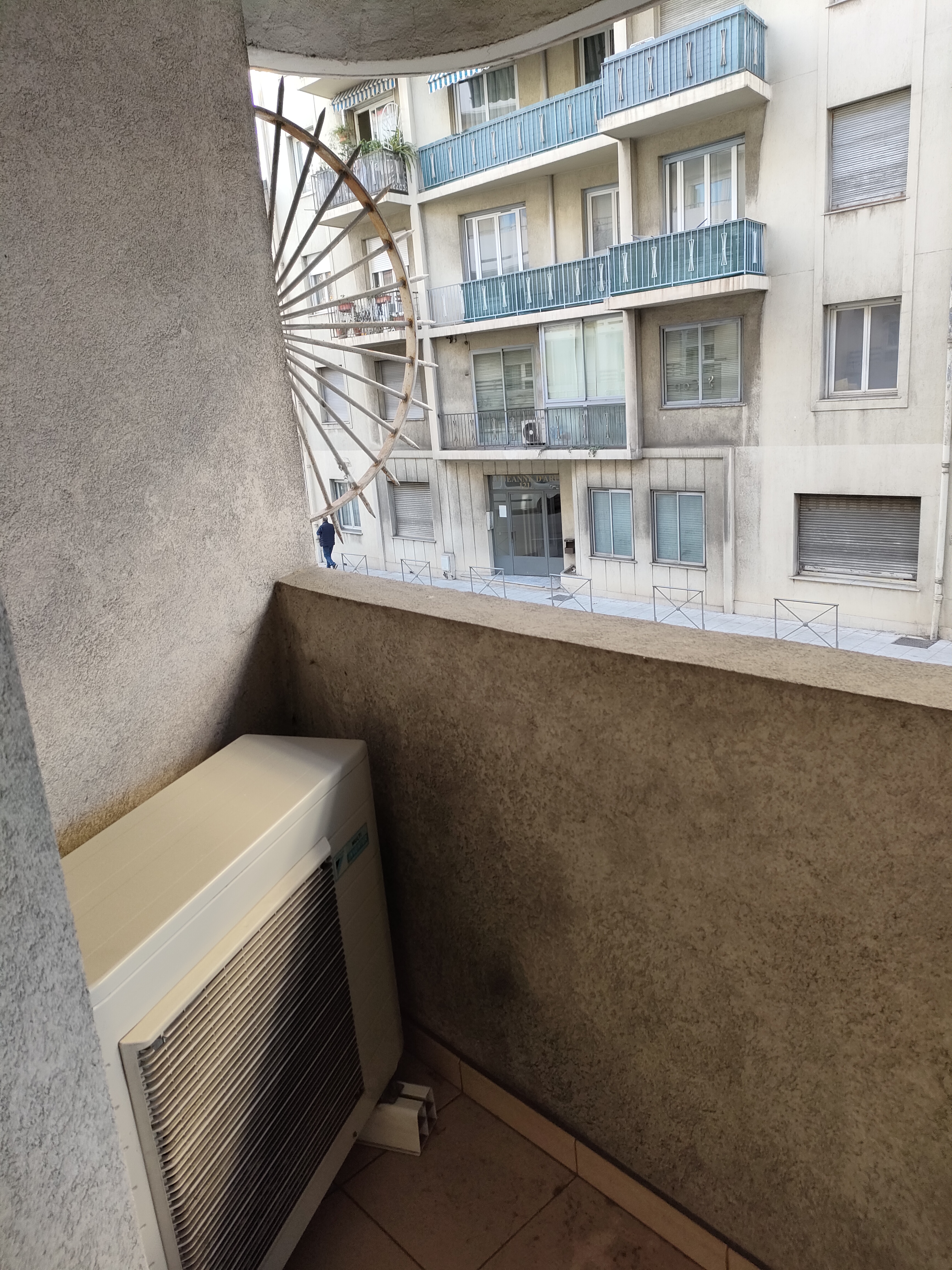 F2 en co étudiante chambre indépendante