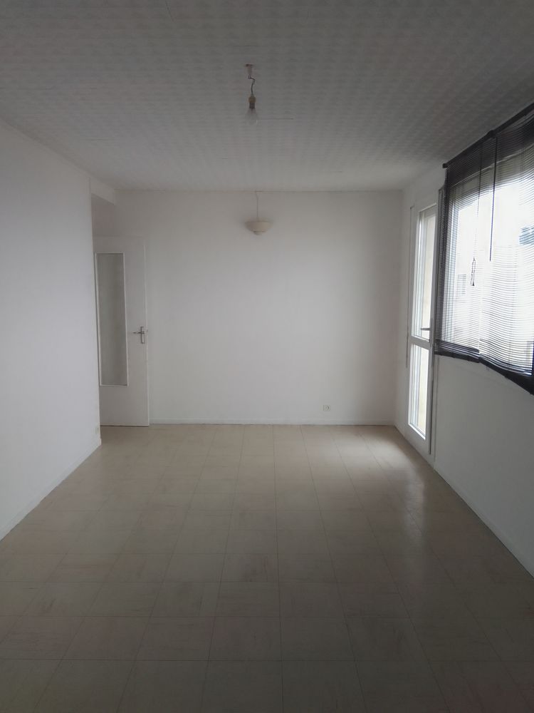 Particulier , APT : rue Le Fer à cheval , 27000 Evreux