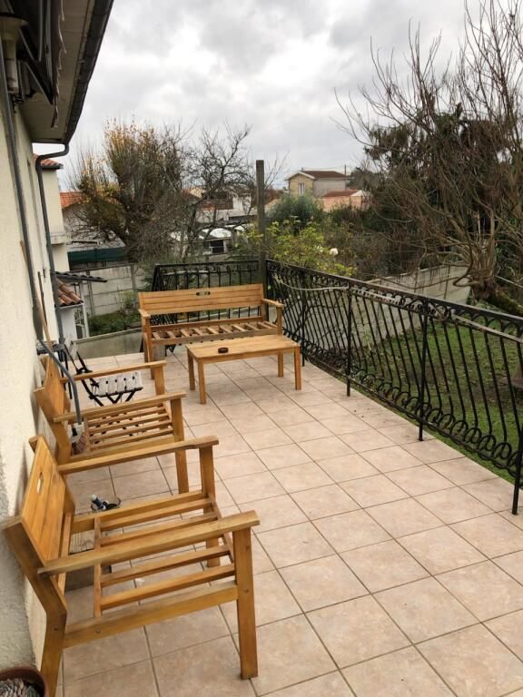 Bègles Bordeaux maison de 146m² Terrain 600m²à coté CES