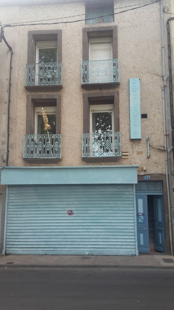 CENTRE VILLE MAGAZIN POSSIBILTE 3 ETAGE 180M2/MODIFICATION