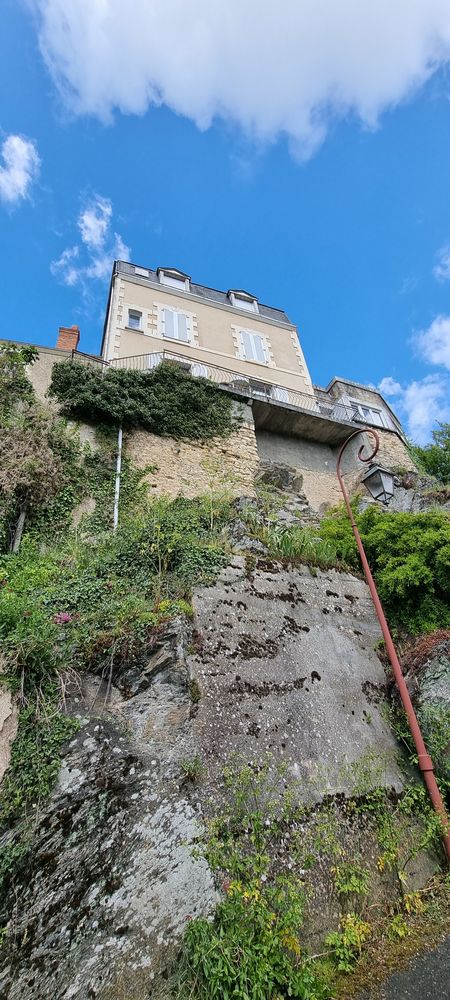 :Belle maison ancienne, quartier historique de Thouars.