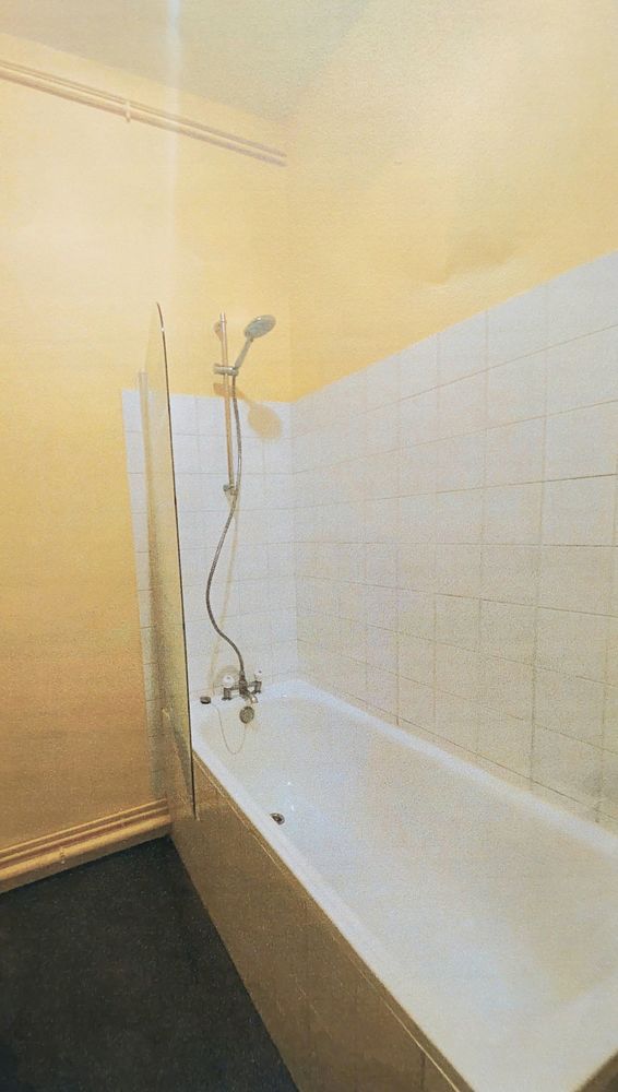 Appartement F1 vide traversant et lumineux