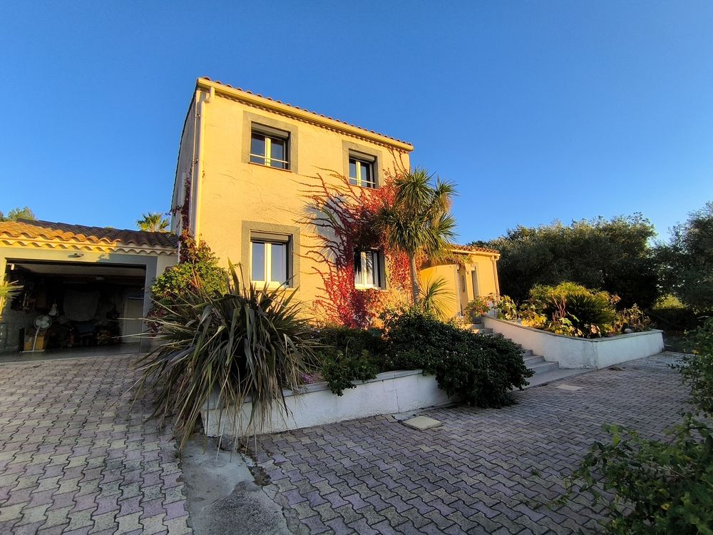 Maison familiale 135 m² avec terrain de 769 m² à Vinassan