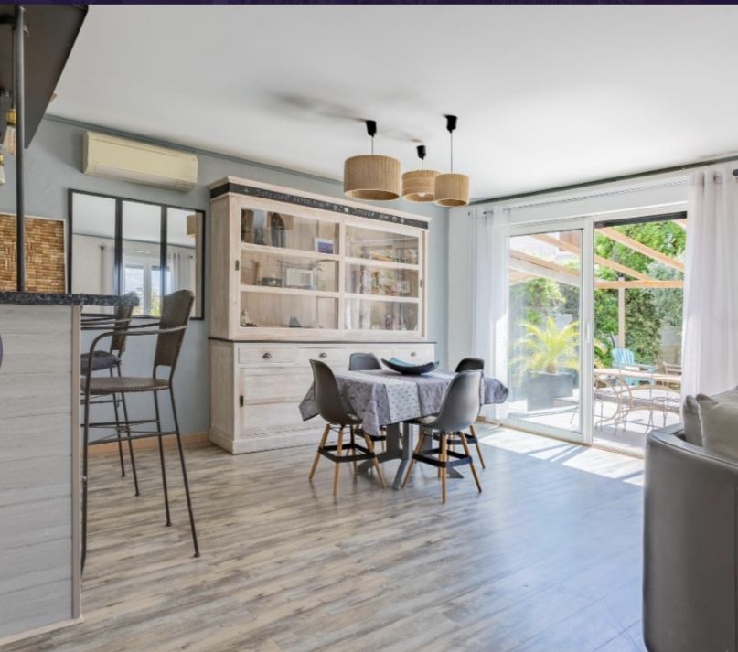 Maison familiale 135 m² avec terrain de 769 m² à Vinassan