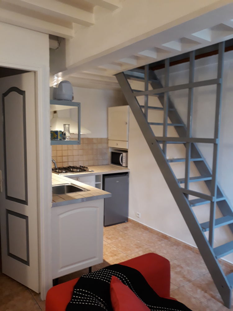 Appartement F2 meublé en duplex