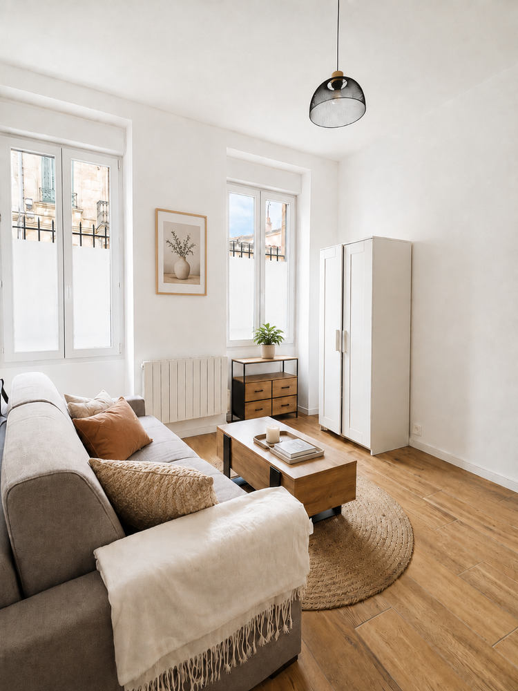 Studio meublé 25m2 entièrement rénové +Cave - Nansouty