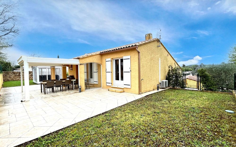 Belle villa en fond d'impasse