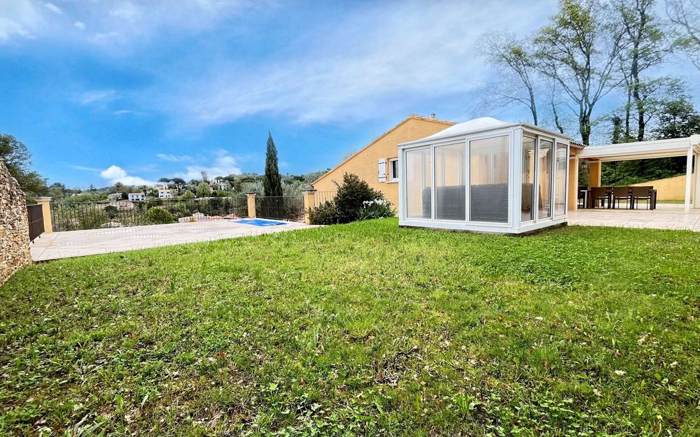 Belle villa en fond d'impasse