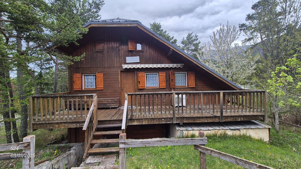 Chalet bois Seyne les Alpes