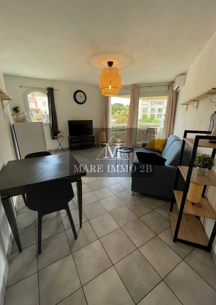 Studio en centre ville avec terrasse