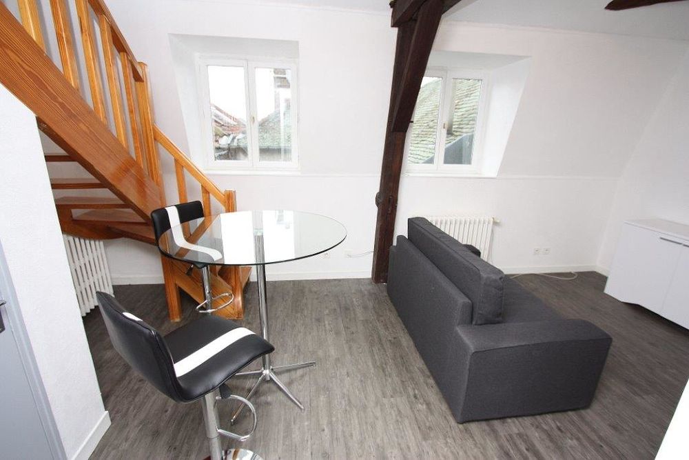 A TROYES : Duplex F2 meublé, chauffé