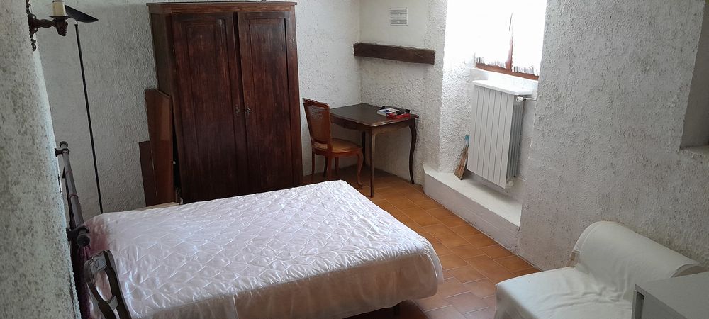 maison en pierre de caractère de 86 m2 à corconne