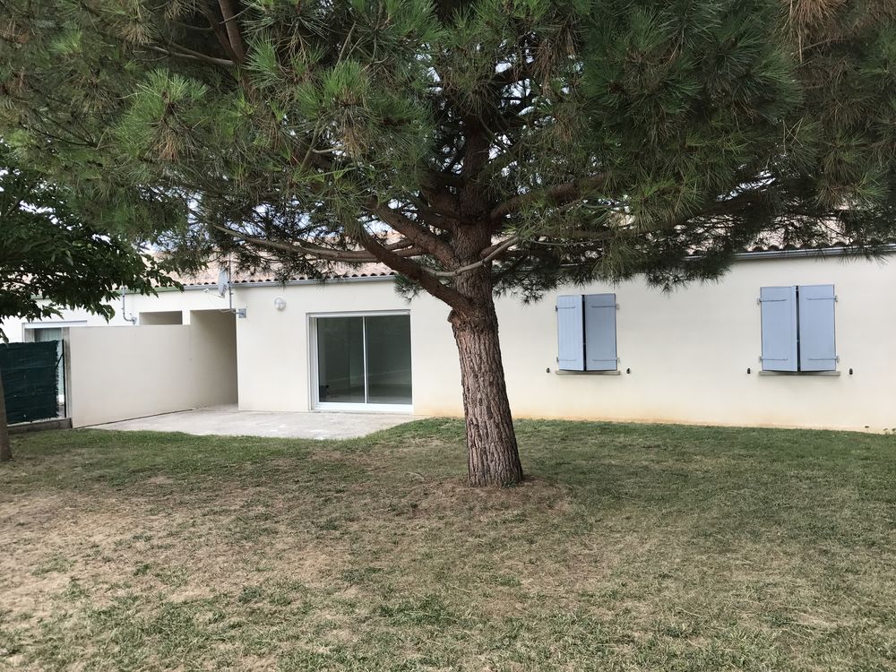 Maison de plein pied T4 commune de VERGEROUX 17300