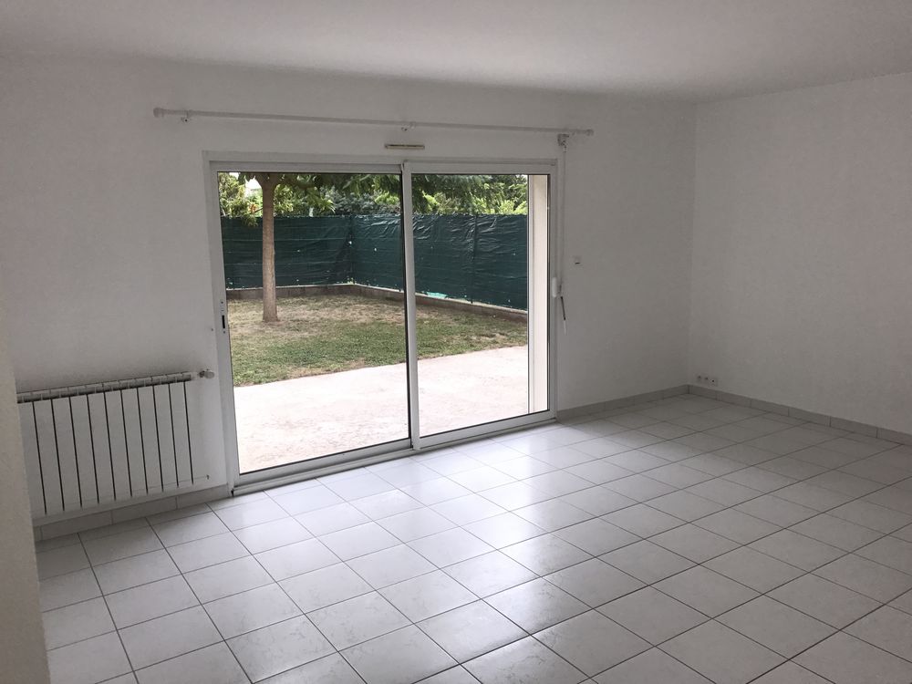 Maison de plein pied T4 commune de VERGEROUX 17300