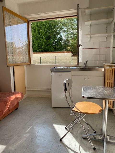 Reims, studio meublé