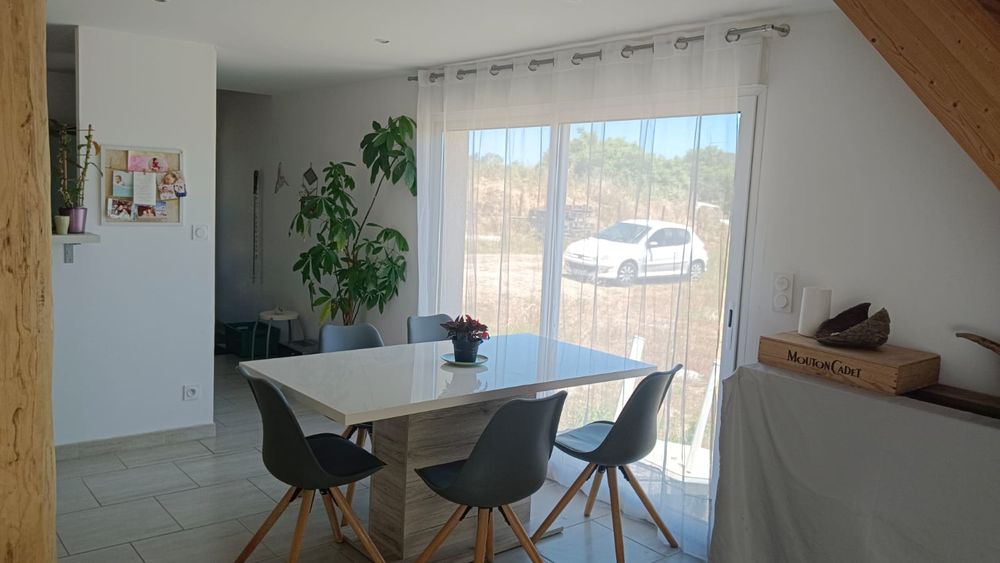 Maison de 5 pièces à SAINT PARGOIRE 24206 m² + dépendance