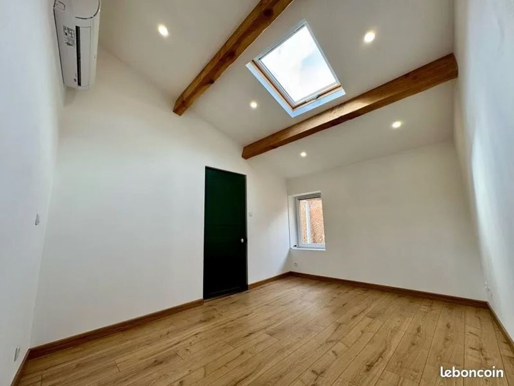 Magnifique petite maison de village en pierre
