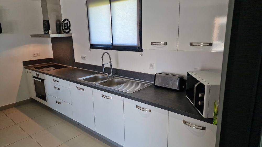 Villa T4 de 113m2 + Studio T1 15m2 + Piscine