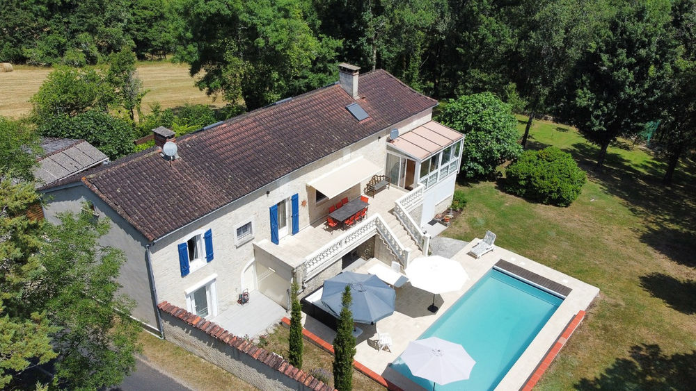 Belle maison avec piscine et studio séparé